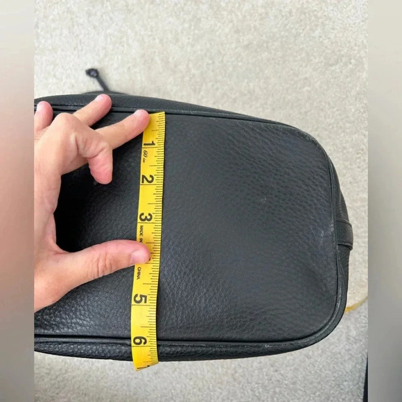 Danier soft leather bucket bag - Picture 12 of 14